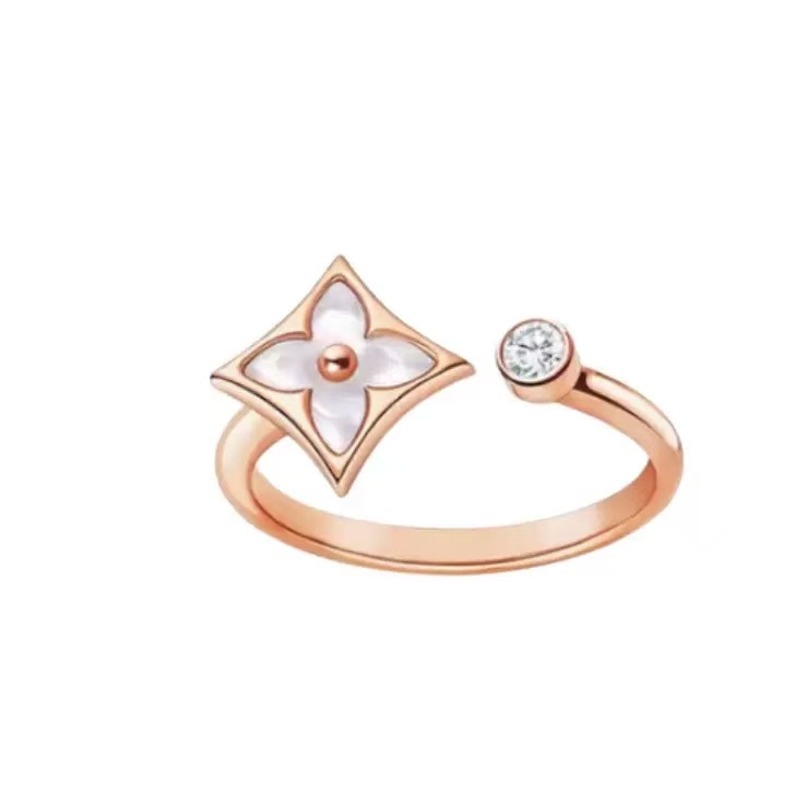Rose Gold Four-Leaf Clover Open Ring