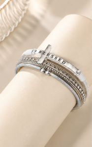 blessed_bracelet_left_single