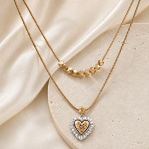 heart_necklace_luxury_scene_01
