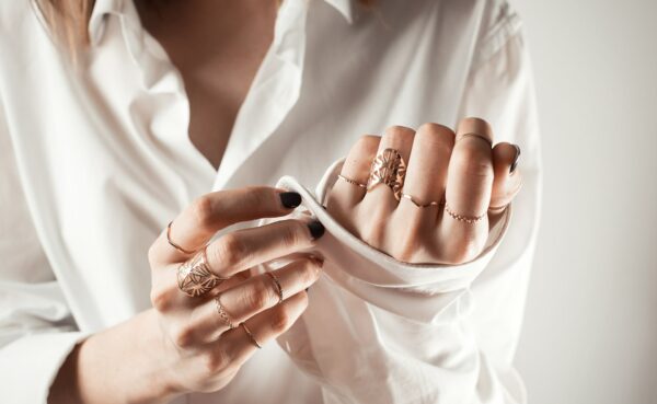 Exploring Classic Jewelry Styles That Never Go Out of Fashion